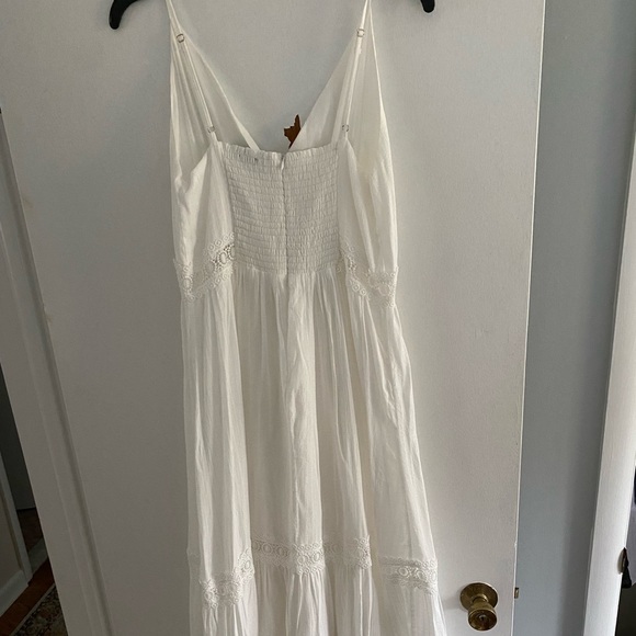 Lulu’s Light Breeze White Striped Crochet Lace Tiered Maxi Dress Size XL - Picture 4 of 4